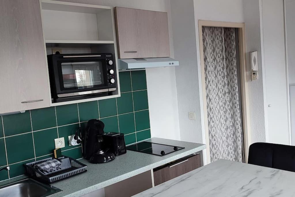 Appartement Face A La Gare Annemasse Bagian luar foto