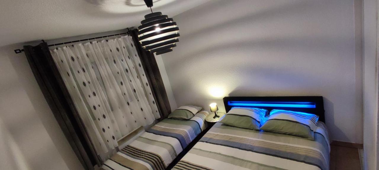 Appartement Face A La Gare Annemasse Bagian luar foto
