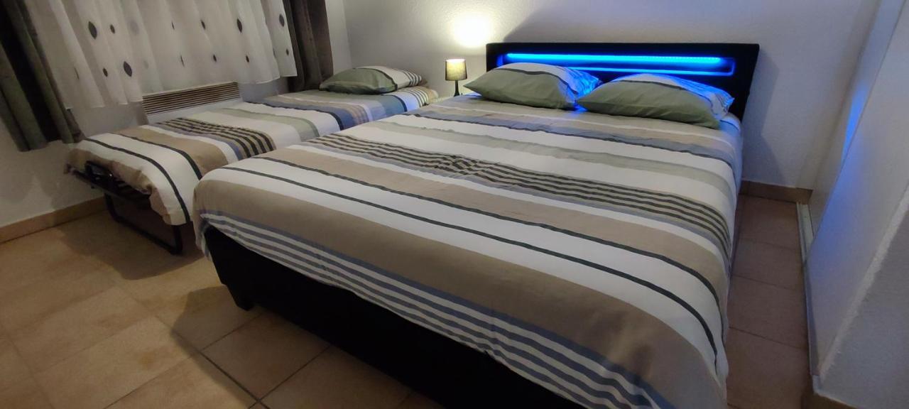 Appartement Face A La Gare Annemasse Bagian luar foto